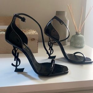 YSL - Saint Laurent Opyum Sandals